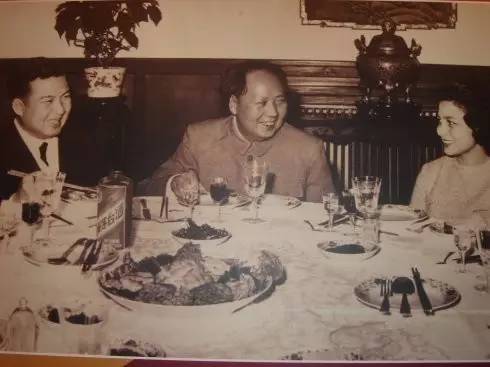 下載 (1).jpg 下載 (1).jpg